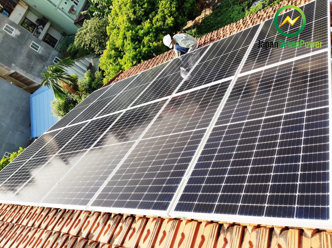 Năng lượng xanh Nhật Bản lắp đặt hệ thống năng lượng điện mặt trời trên mái nhà