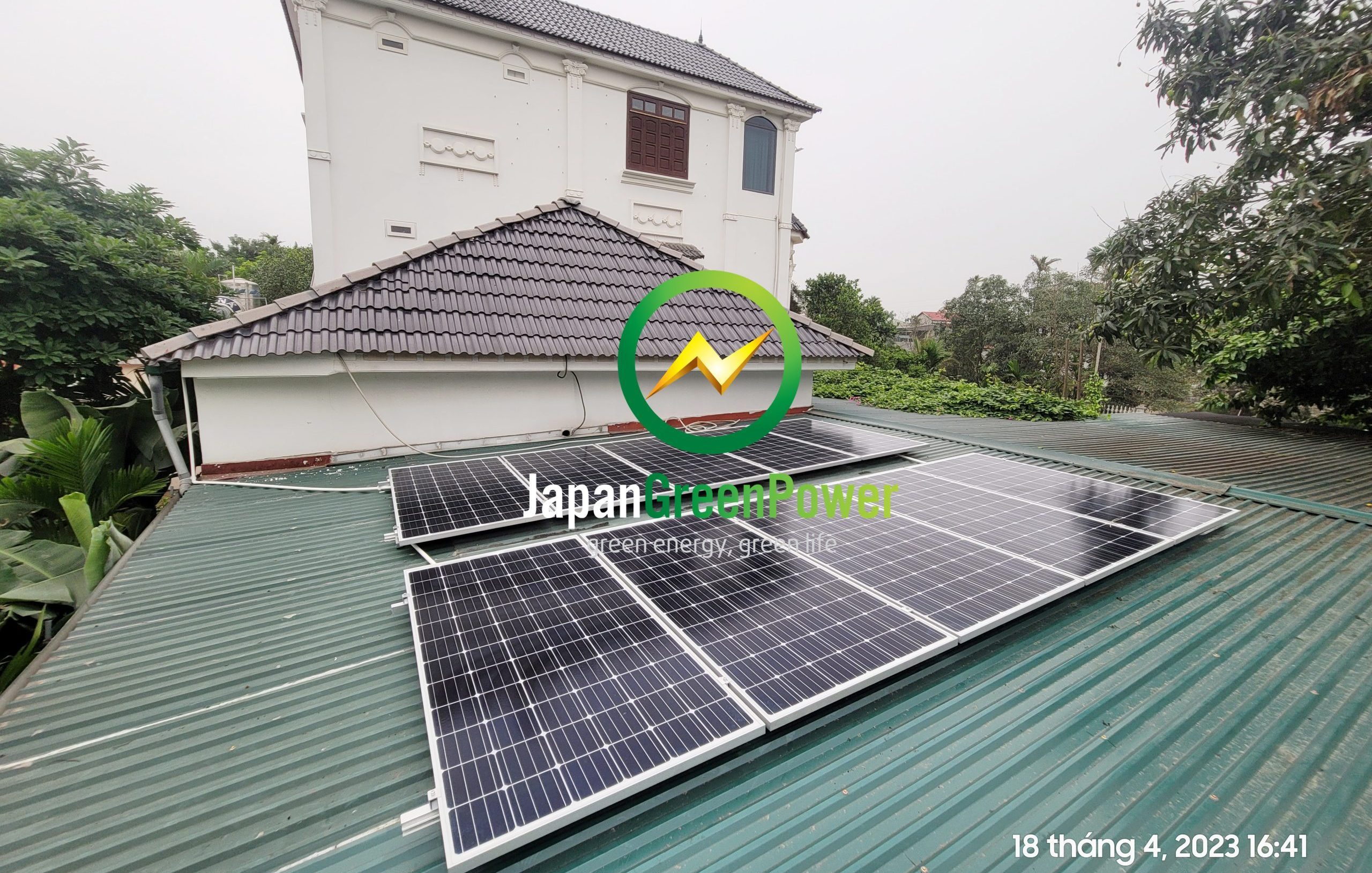  ĐIỆN NĂNG LƯỢNG MẶT TRỜI HÒA LƯỚI 3.7KWP TẠI VĨNH PHÚC